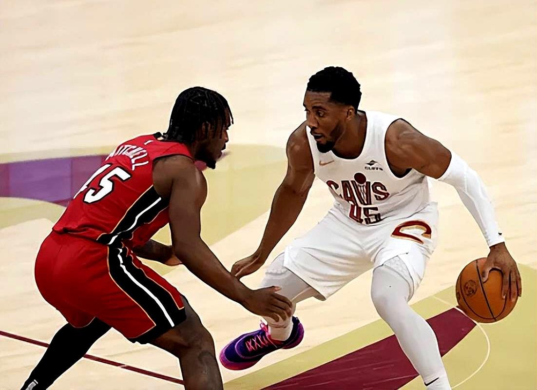 凯尔特人完胜灰熊，詹姆斯带队取胜