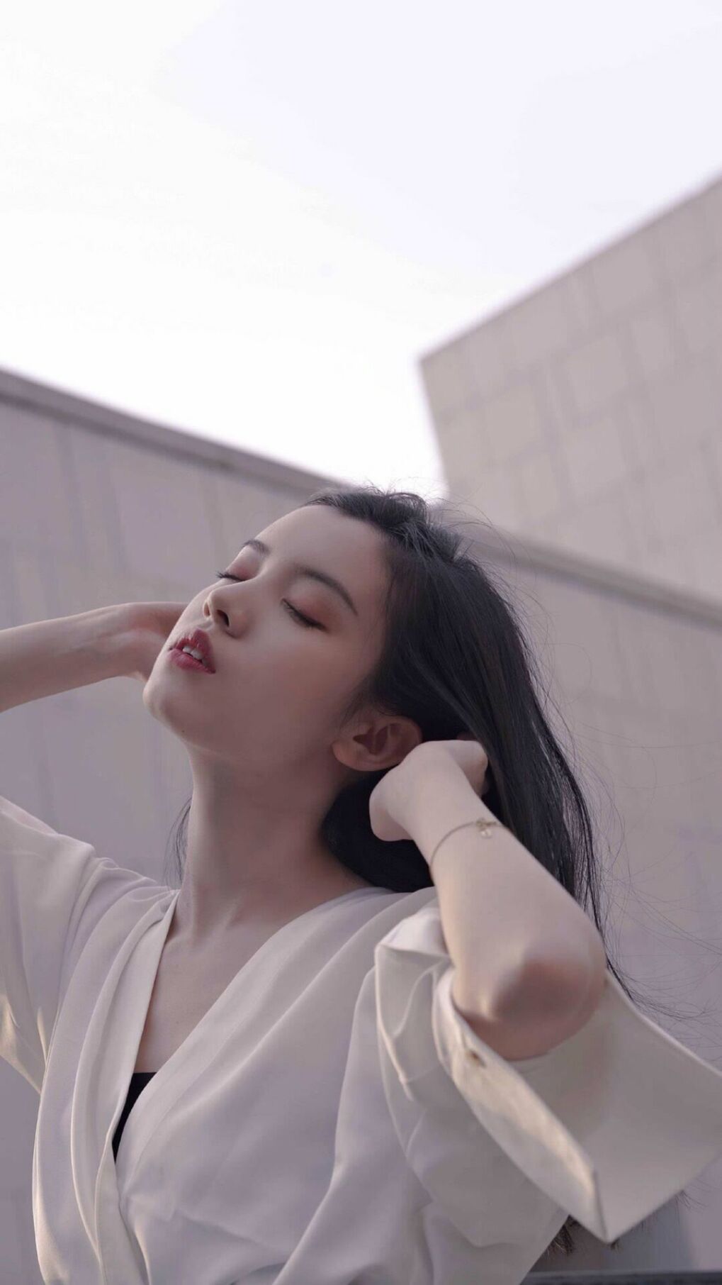 弗拉霍维奇制胜表现引爆全场，阿森纳友谊赛狂胜伊拉克