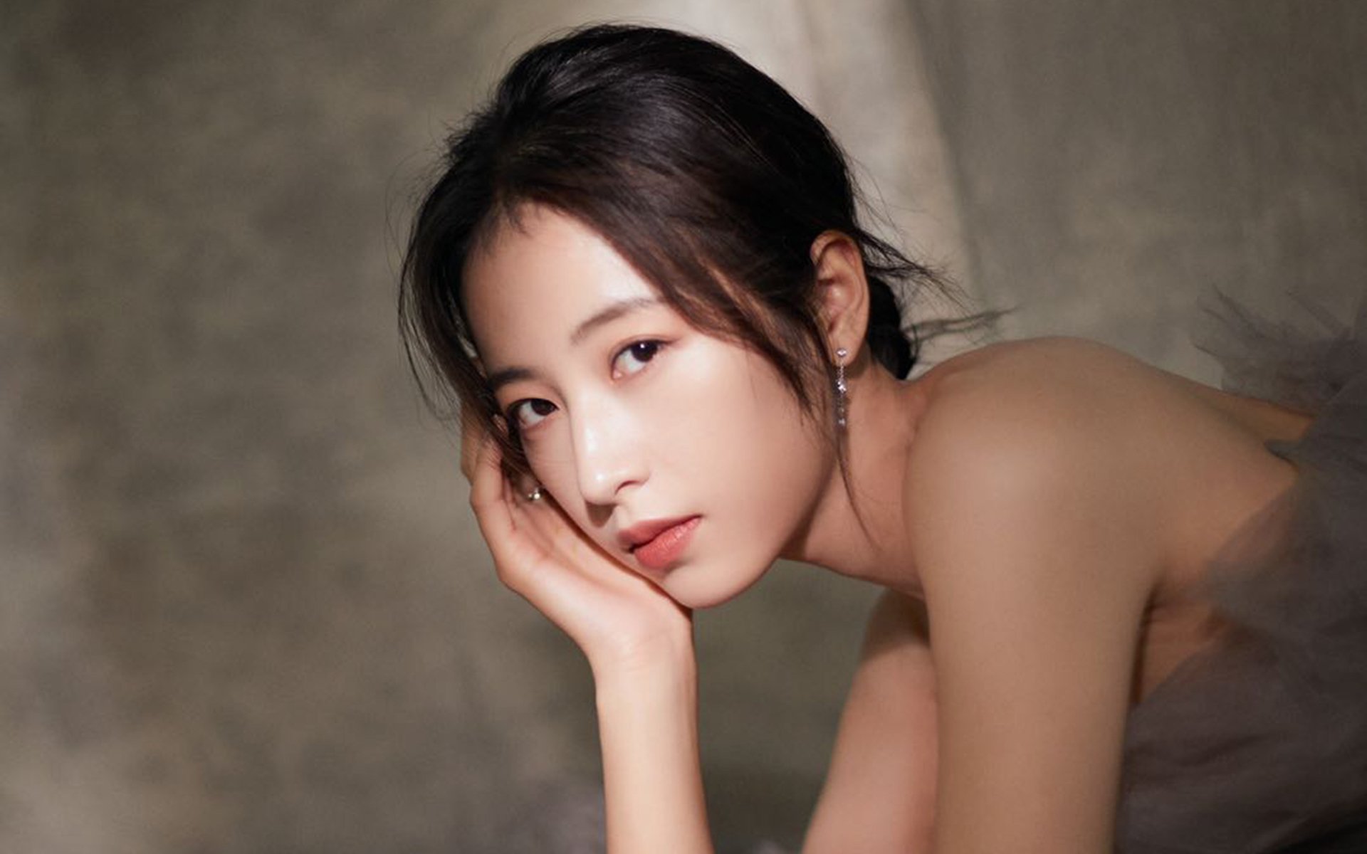 沙漠风暴席卷冰原，奥斯梅恩引领伊拉克上演史诗级碾压，E组悬念一夜终结